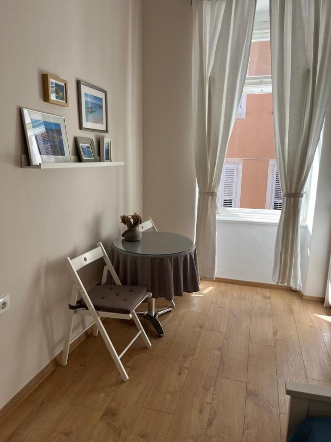 Apartment Check In Pula Luaran gambar