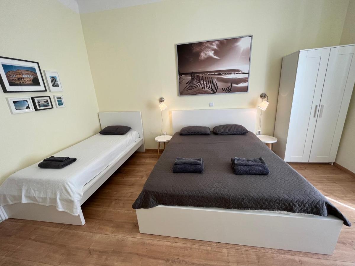 Apartment Check In Pula Luaran gambar