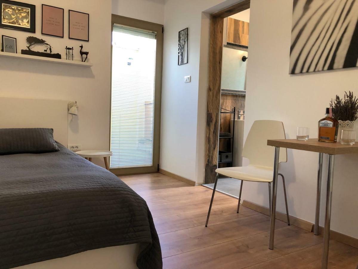 Apartment Check In Pula Luaran gambar