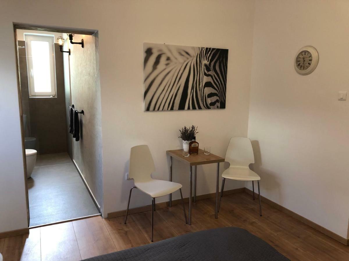Apartment Check In Pula Luaran gambar