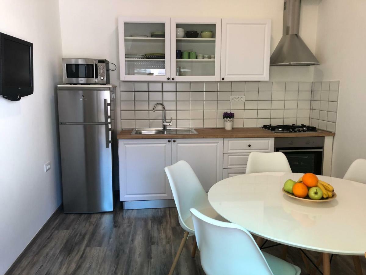 Apartment Check In Pula Luaran gambar